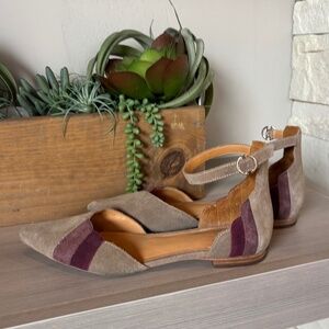 Bill Blass Sandra Flat in Taupe/Mauve @ Nordstroms $228.00